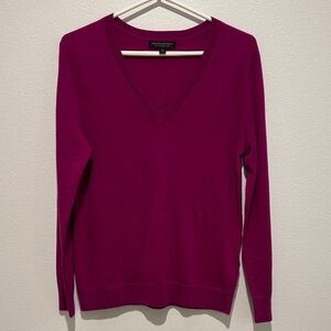 Banana Republic 100% Merino Wool V-Neck Sweater - Fuchsia